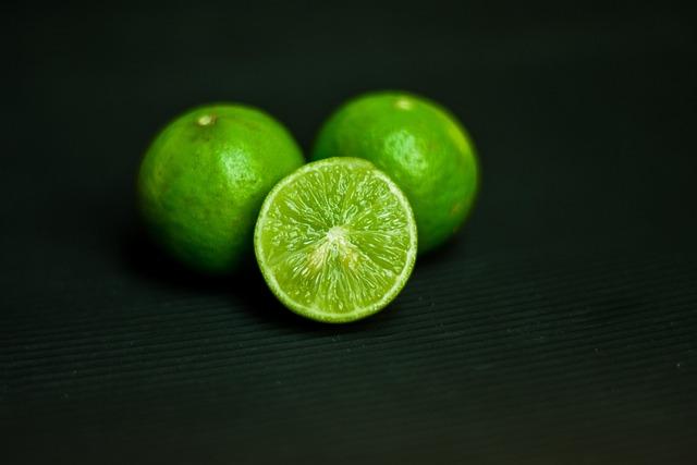 The Role ⁢of Salicylic Acid in Exfoliation and Skin‌ Smoothing
