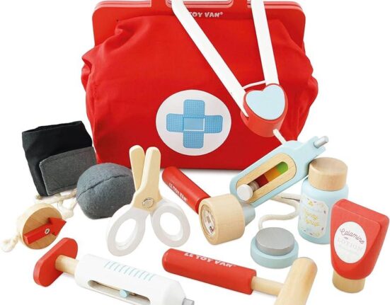 Melissa & Doug Wooden Doctor’s Kit: Role Play for Aspiring Medics