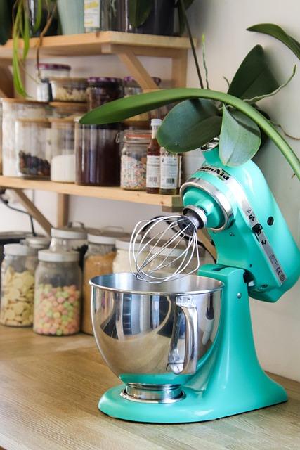 KitchenAid Bowl-Lift Stand Mixer: Best for Heavy Doughs